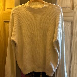 NWT Pinque Classic Cream Crew Neck Sweater